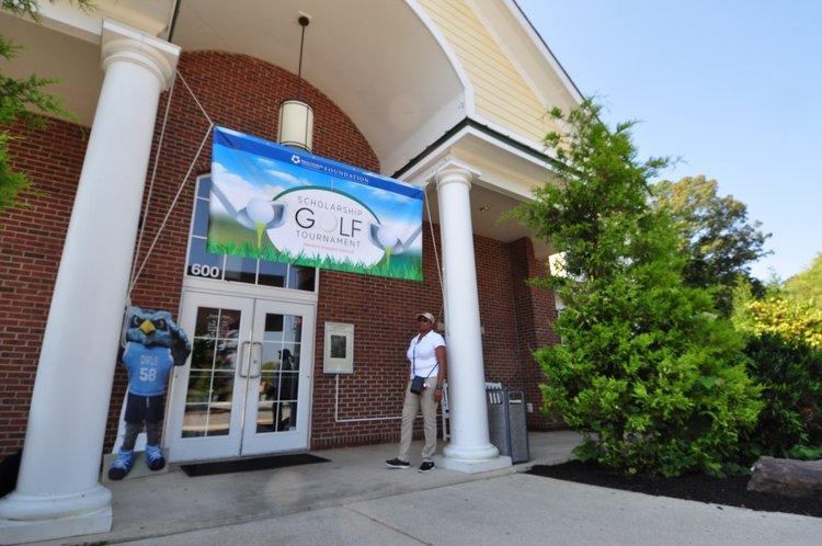 The entrance of the Oak Creek Golf Club located in Upper Marlboro, MD.